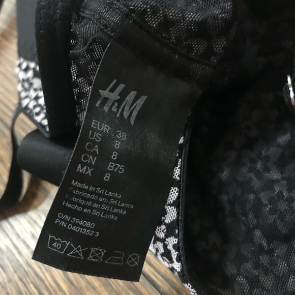 ( SOLD ) H&M Microfiber Floral Bralette 🌸 - Picture 3 of 3